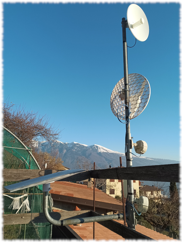 Foto antenna starlink e mikrotik